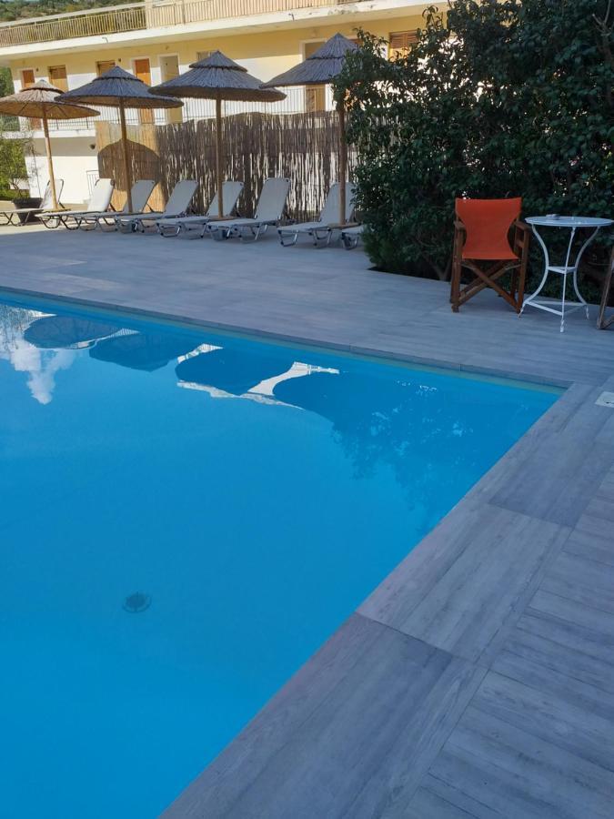 Ψιλή Άμμος Otel Tolón Dış mekan fotoğraf
