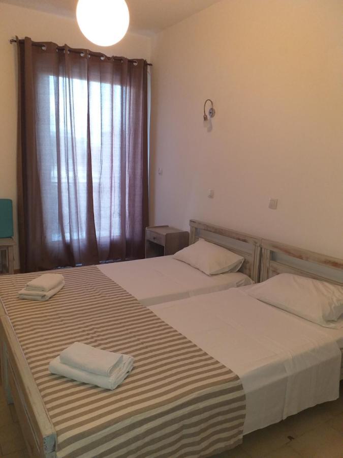 Ψιλή Άμμος Otel Tolón Dış mekan fotoğraf