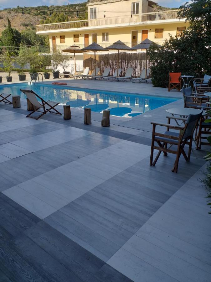 Ψιλή Άμμος Otel Tolón Dış mekan fotoğraf