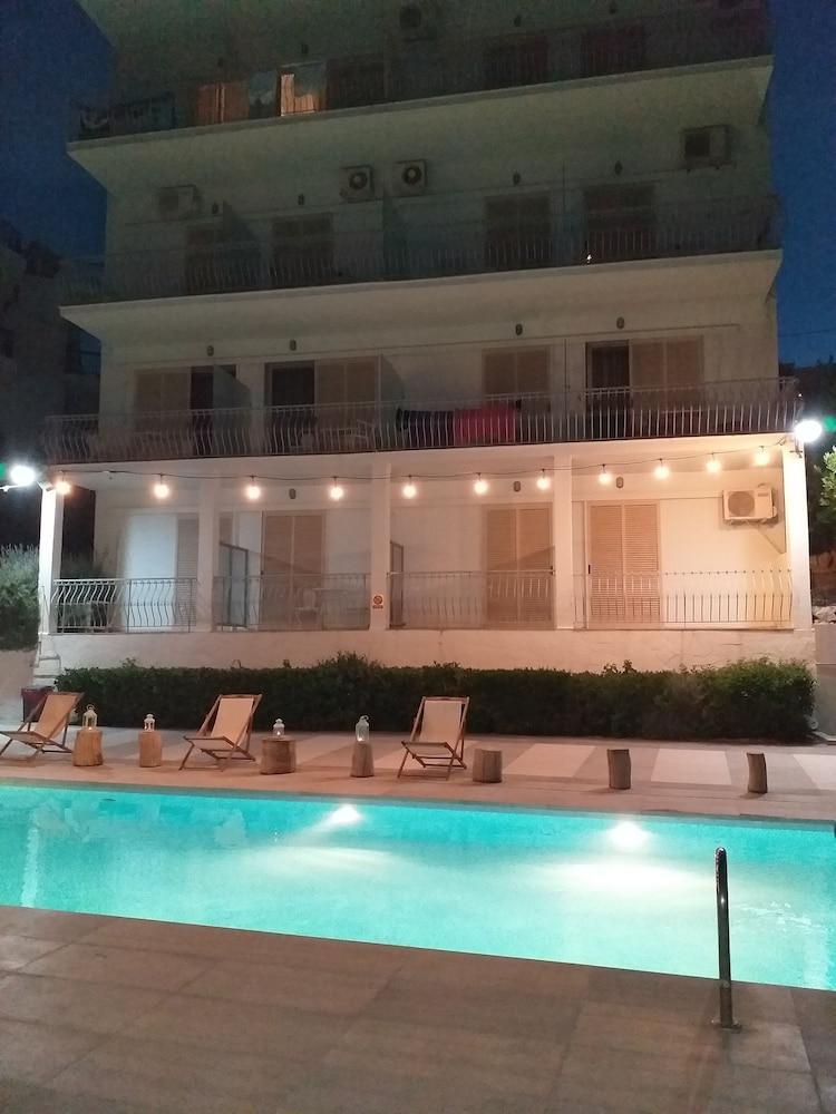 Ψιλή Άμμος Otel Tolón Dış mekan fotoğraf