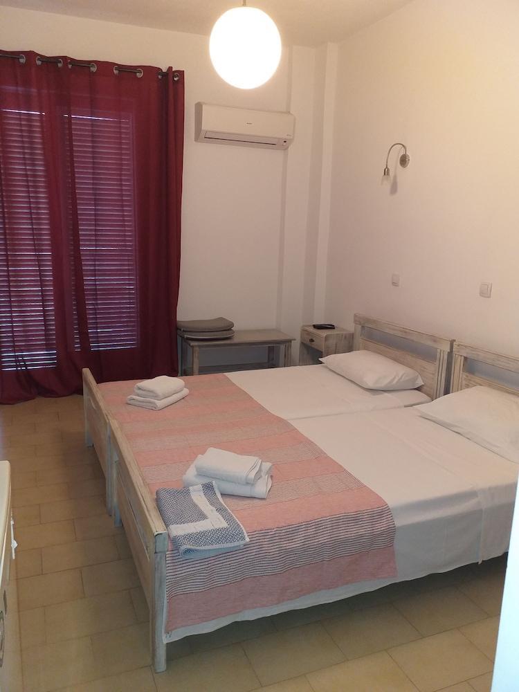 Ψιλή Άμμος Otel Tolón Dış mekan fotoğraf