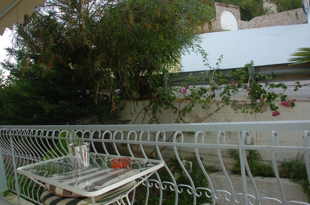 Ψιλή Άμμος Otel Tolón Dış mekan fotoğraf