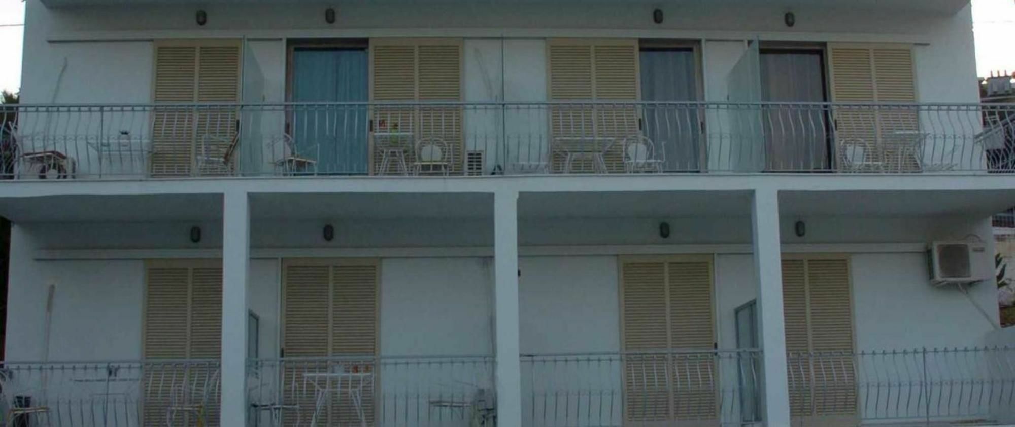 Ψιλή Άμμος Otel Tolón Dış mekan fotoğraf